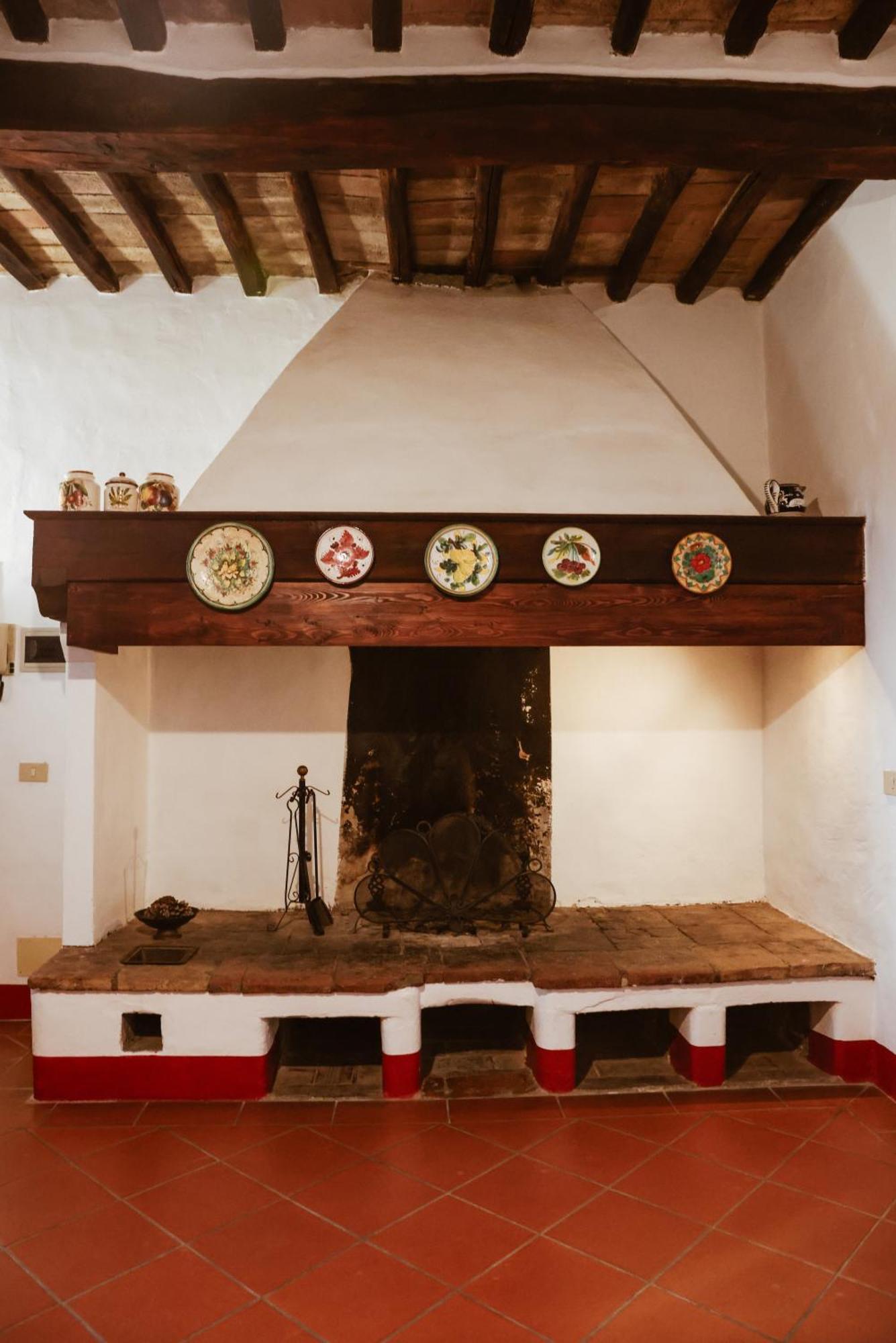Bio-Agriturismo La Ginestra Сан-Кашіано-ін-Валь-ді-Пеза Екстер'єр фото