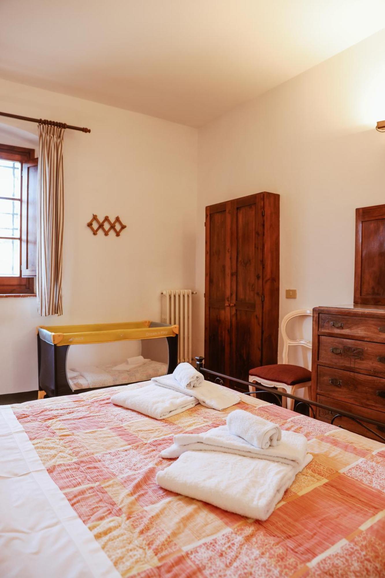 Bio-Agriturismo La Ginestra Сан-Кашіано-ін-Валь-ді-Пеза Екстер'єр фото