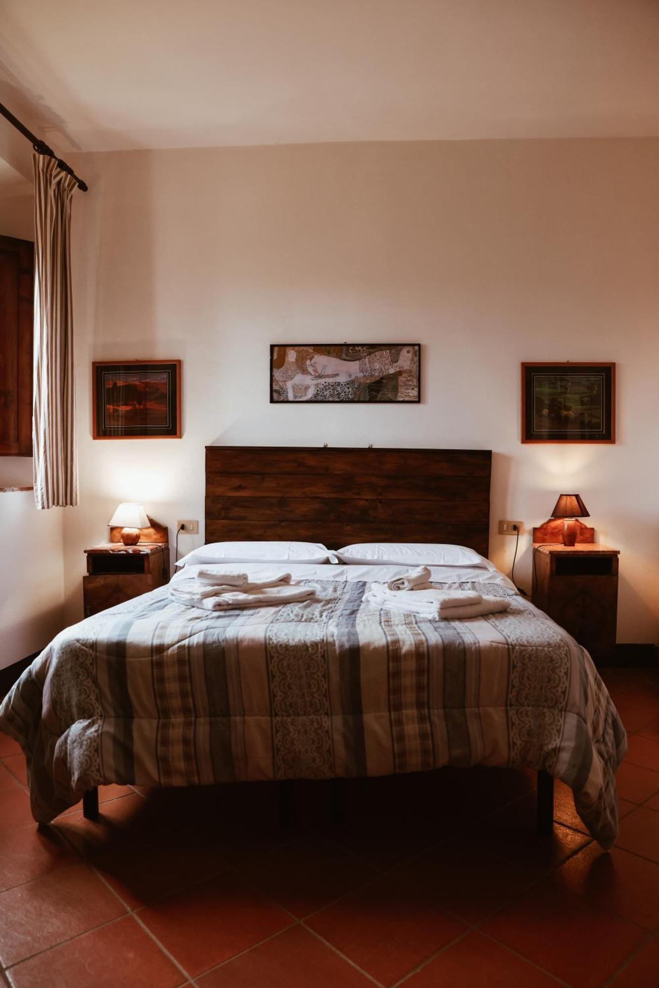 Bio-Agriturismo La Ginestra Сан-Кашіано-ін-Валь-ді-Пеза Екстер'єр фото