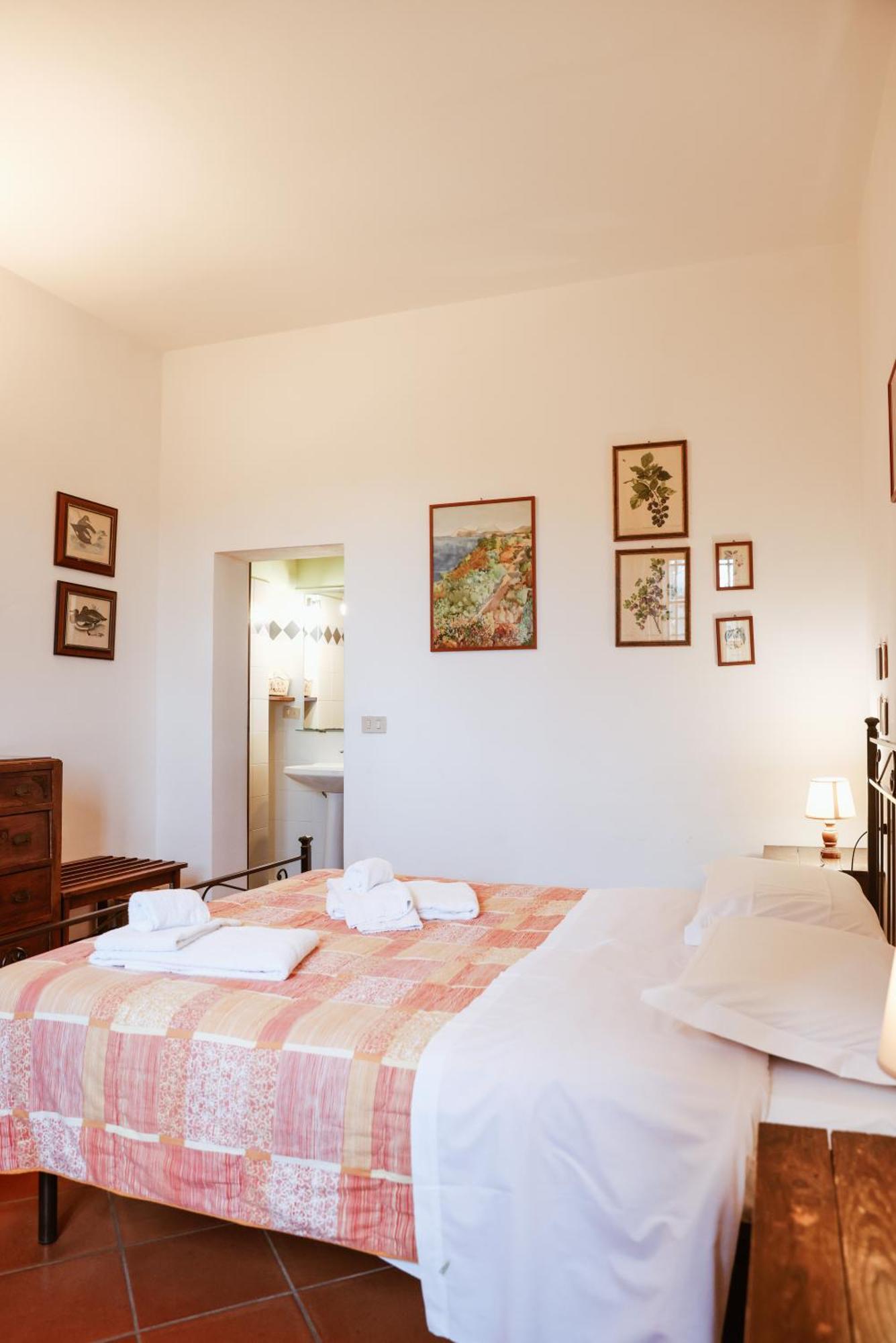 Bio-Agriturismo La Ginestra Сан-Кашіано-ін-Валь-ді-Пеза Екстер'єр фото
